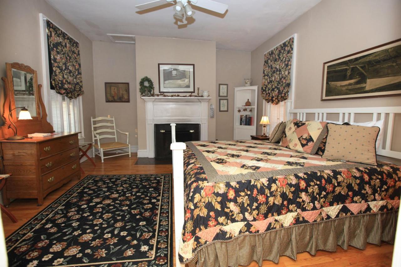 The Lafayette Inn & Restaurant Stanardsville Kamer foto