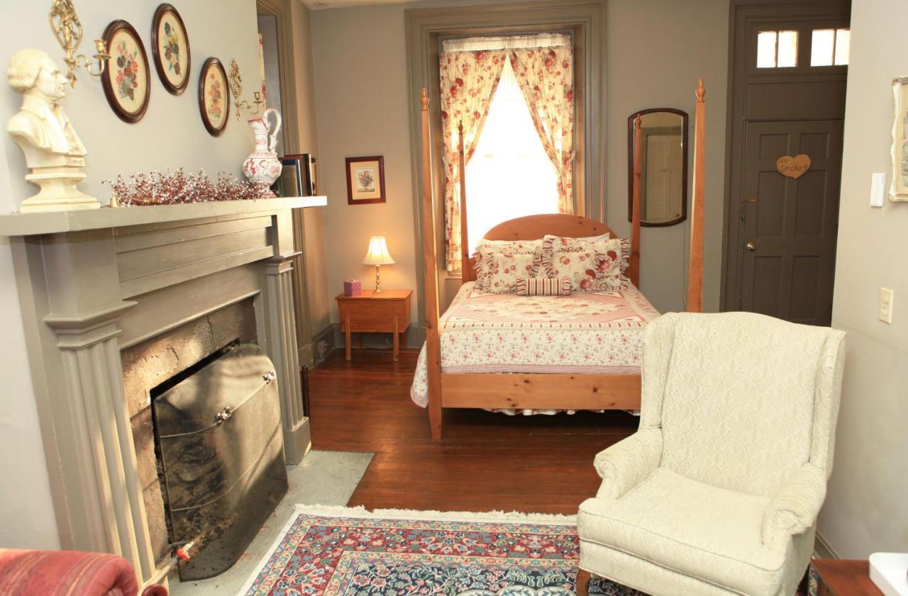 The Lafayette Inn & Restaurant Stanardsville Kamer foto