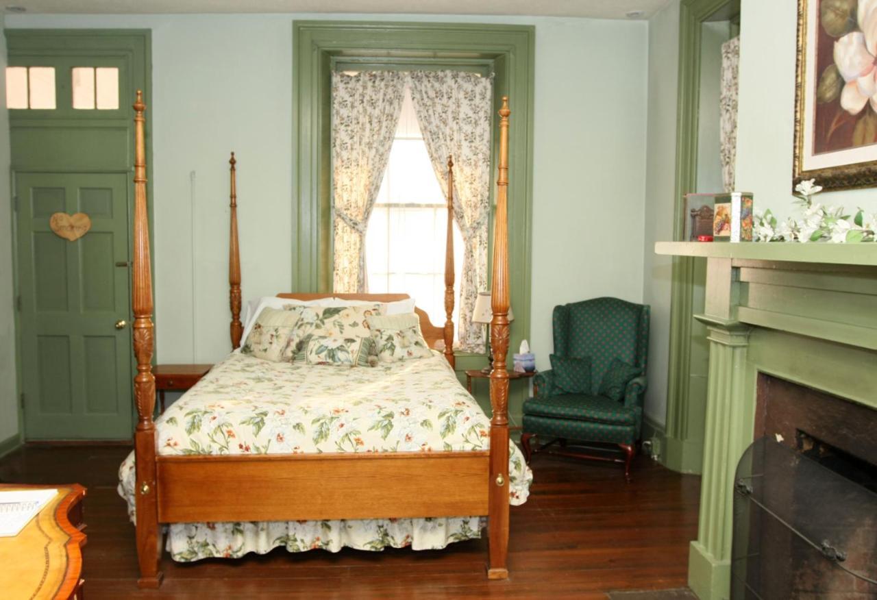 The Lafayette Inn & Restaurant Stanardsville Buitenkant foto