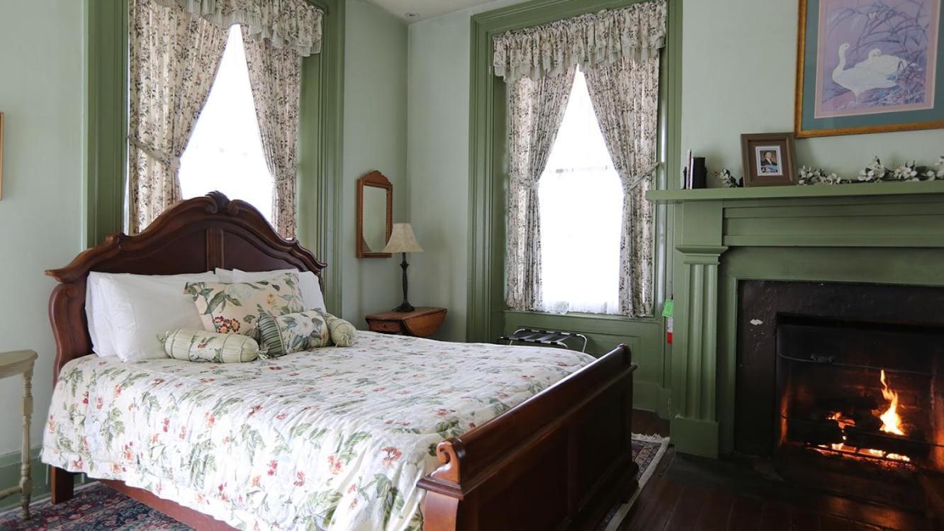The Lafayette Inn & Restaurant Stanardsville Buitenkant foto